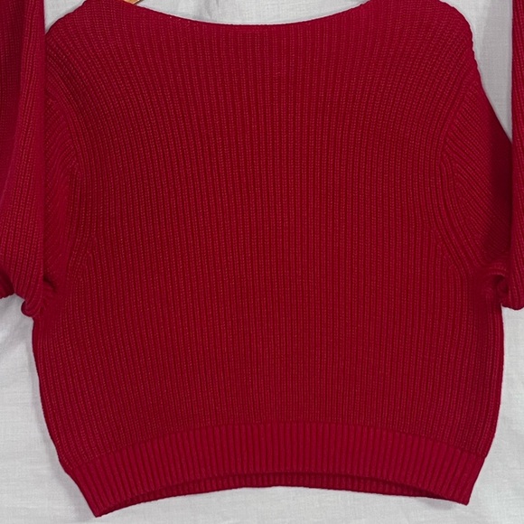 Torrid 'Jester Red' Ribbed Semi-Cropped Pullover Sweater in Size 2 (2X | 18/20) - Picture 14 of 16
